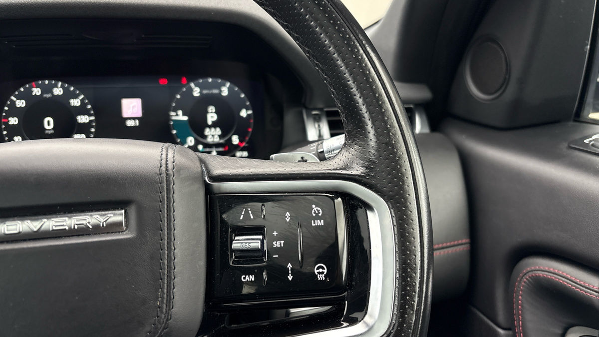 Land Rover Discovery Sport Image 14