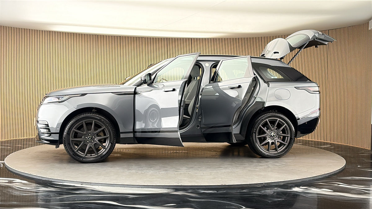 More views of Land Rover Range Rover Velar