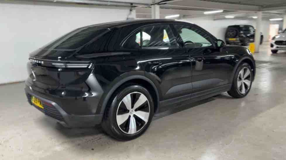 More views of Porsche Macan