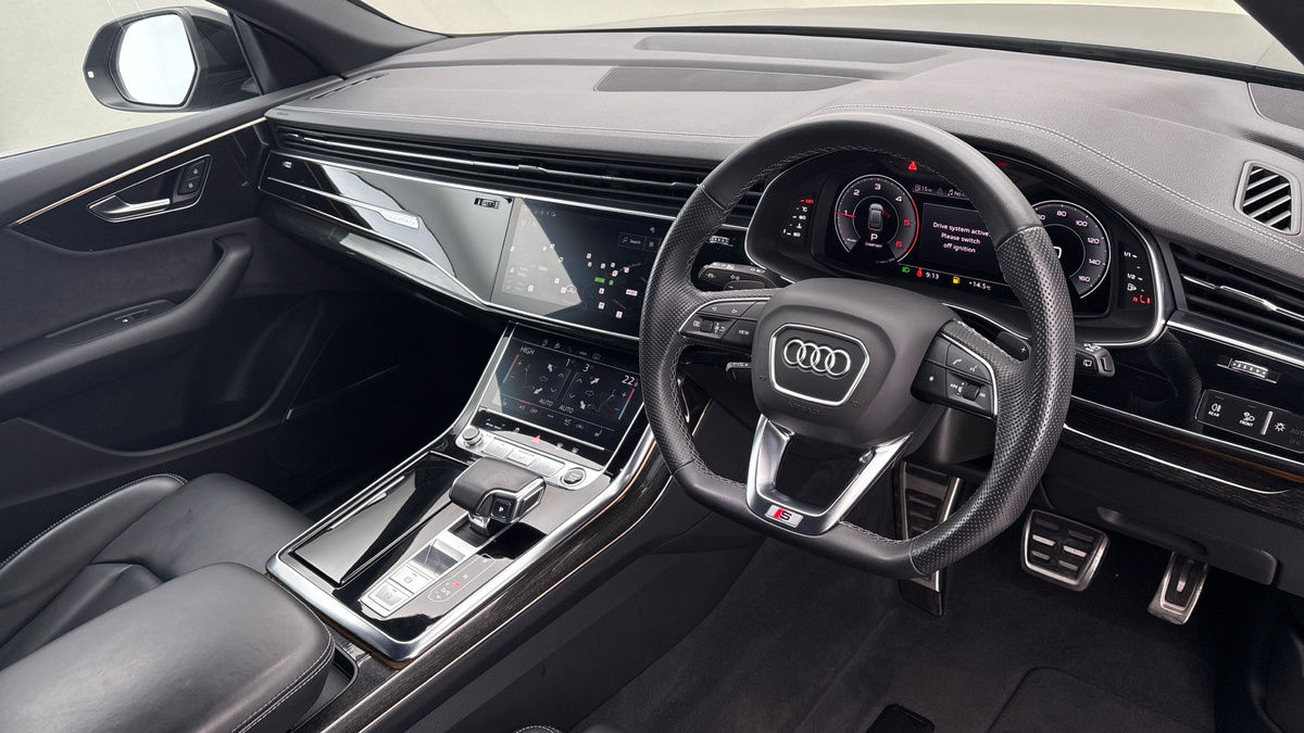 Audi Q8 Image 5