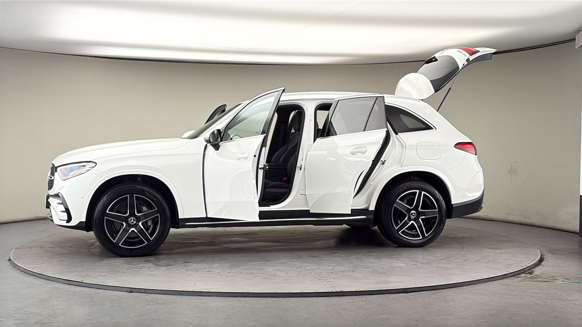 More views of Mercedes-Benz GLC