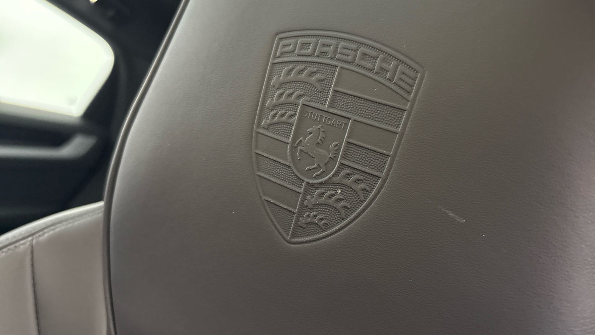 Porsche Cayenne Image 33