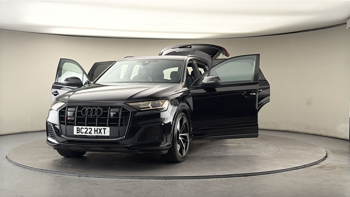 More views of Audi SQ7