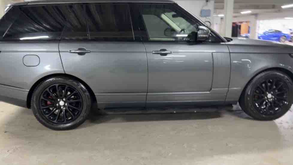 More views of Land Rover Range Rover