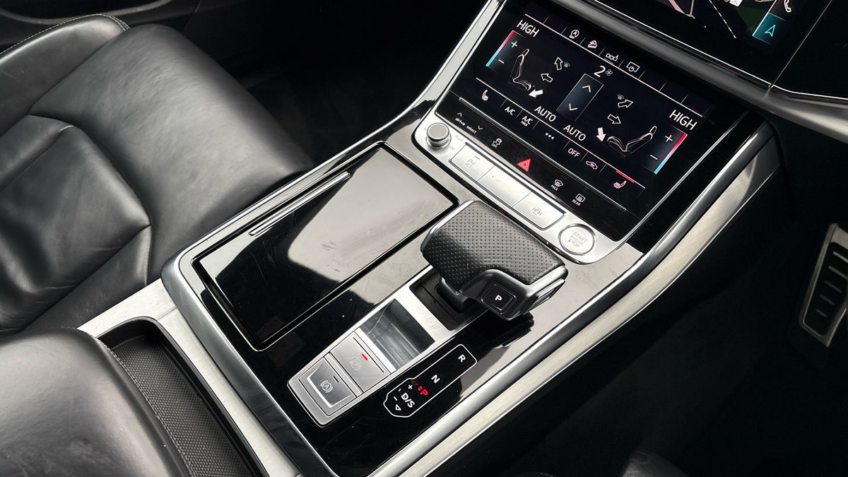 Audi Q8 Image 18