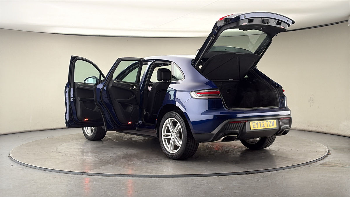 Porsche Macan Image 23