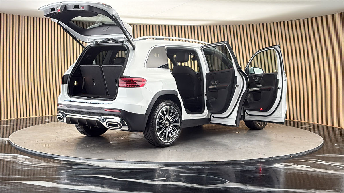 More views of Mercedes-Benz GLB