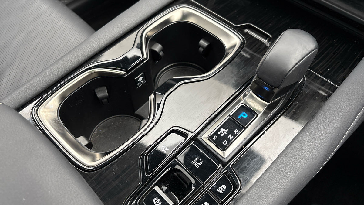 Lexus RX Image 25
