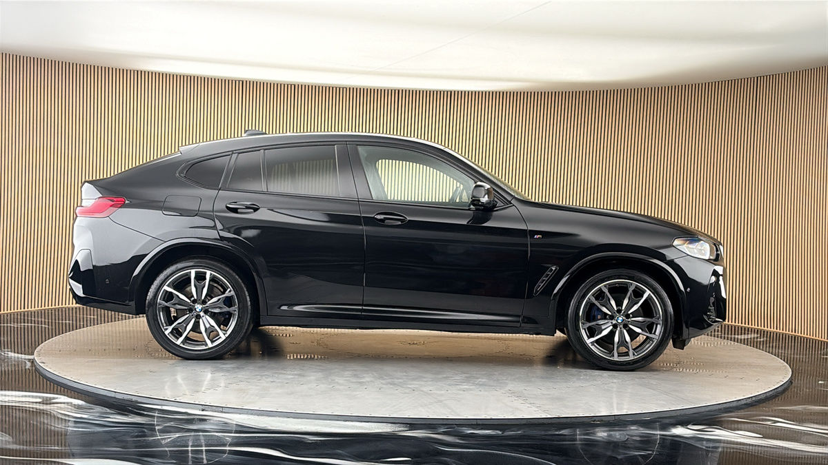 BMW X4 Image 16