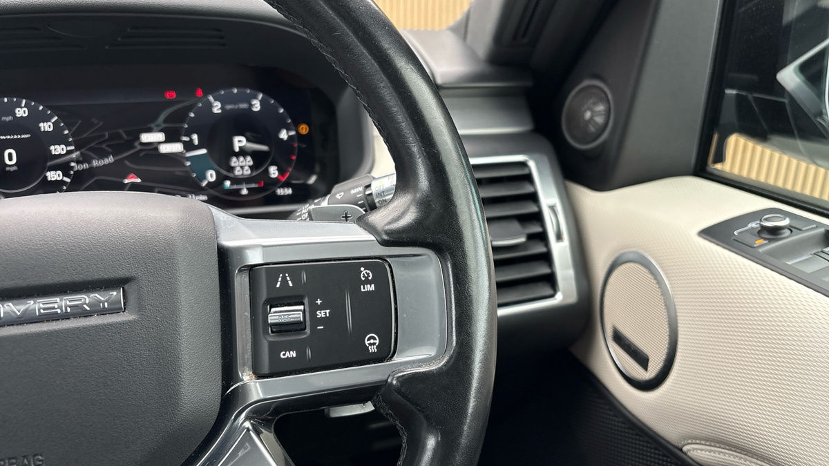 Land Rover Discovery Image 14