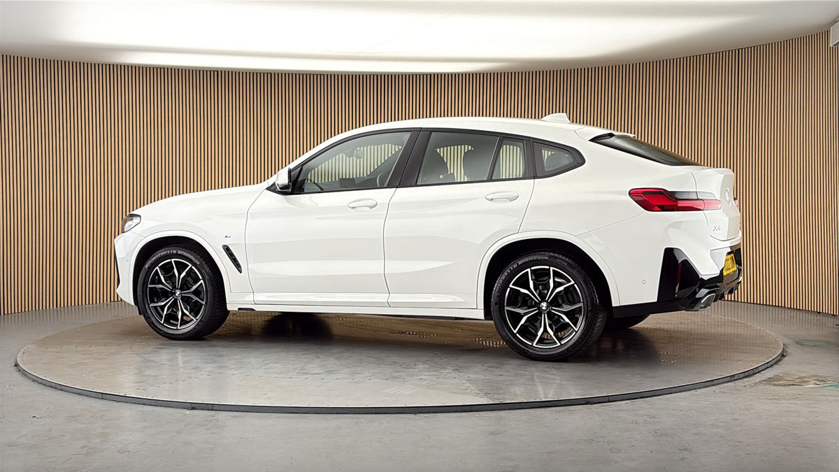 More views of BMW X4