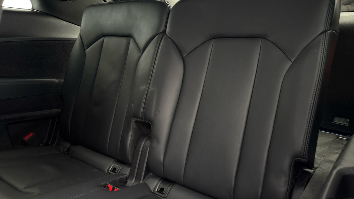 Audi Q7 Image 25