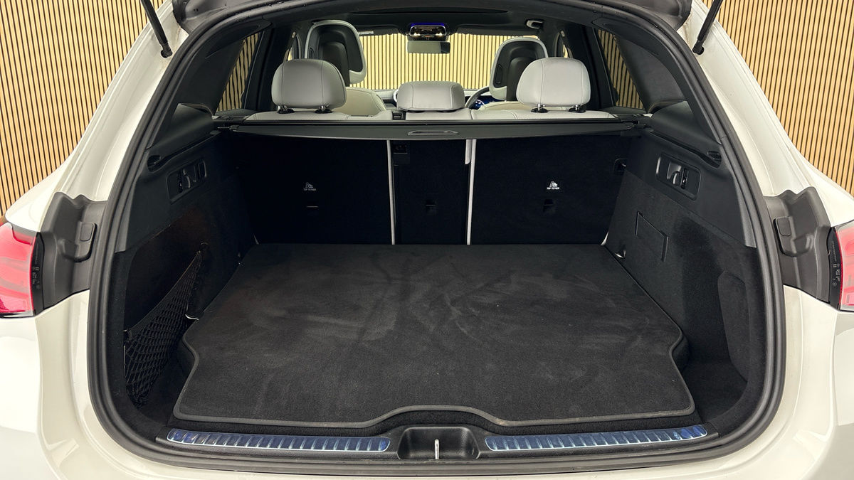 Mercedes-Benz GLC Image 11