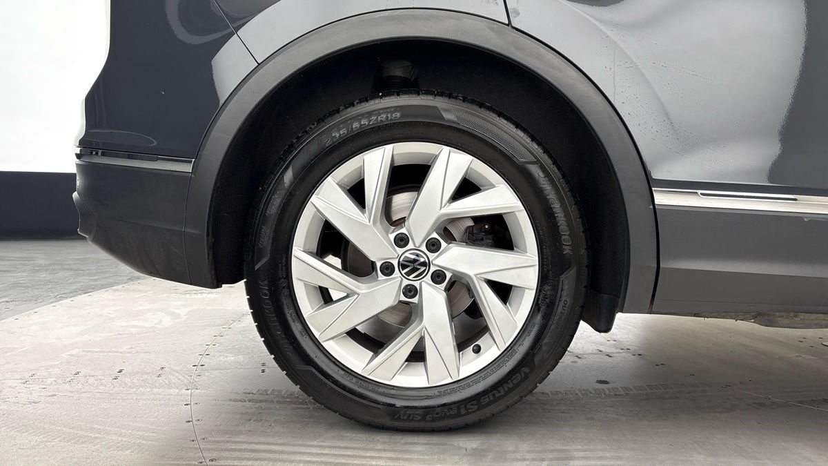 Volkswagen Tiguan Image 10