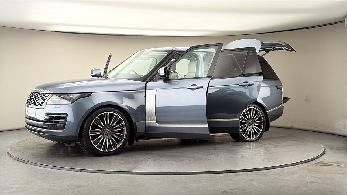 More views of Land Rover Range Rover