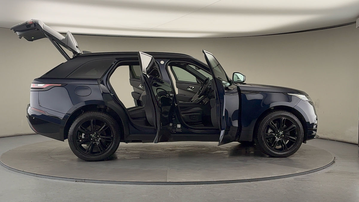 More views of Land Rover Range Rover Velar