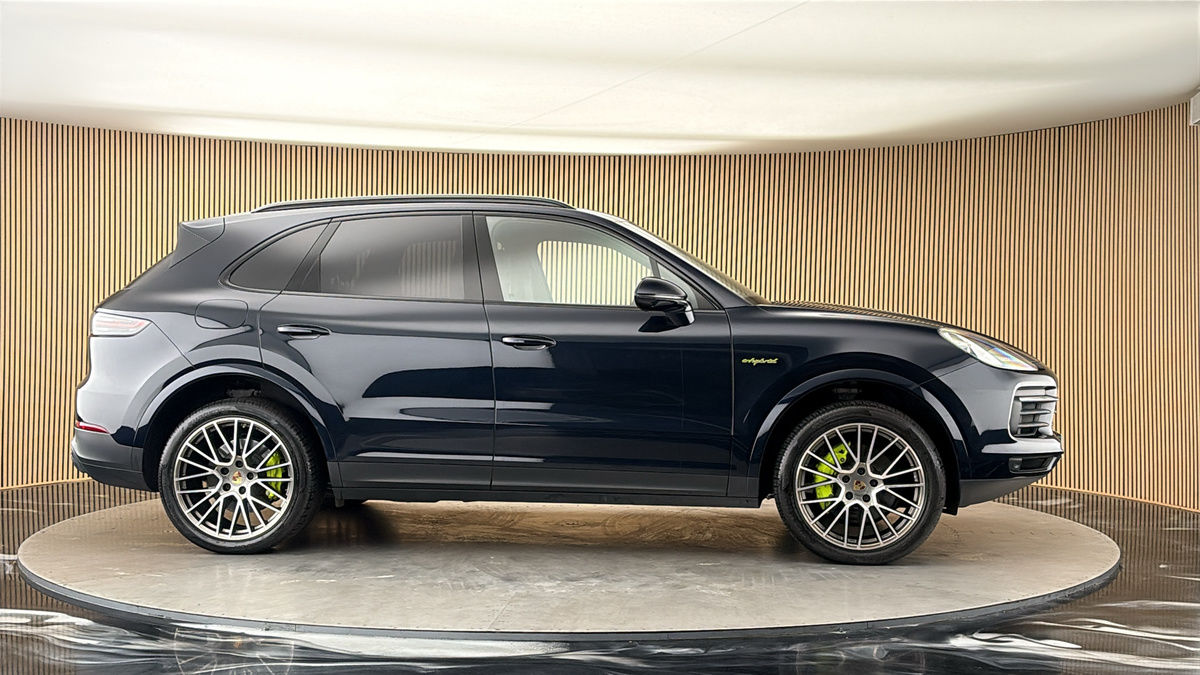 More views of Porsche Cayenne