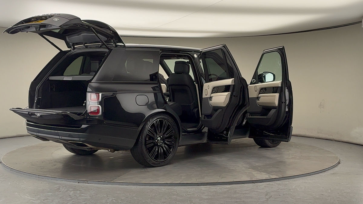 More views of Land Rover Range Rover