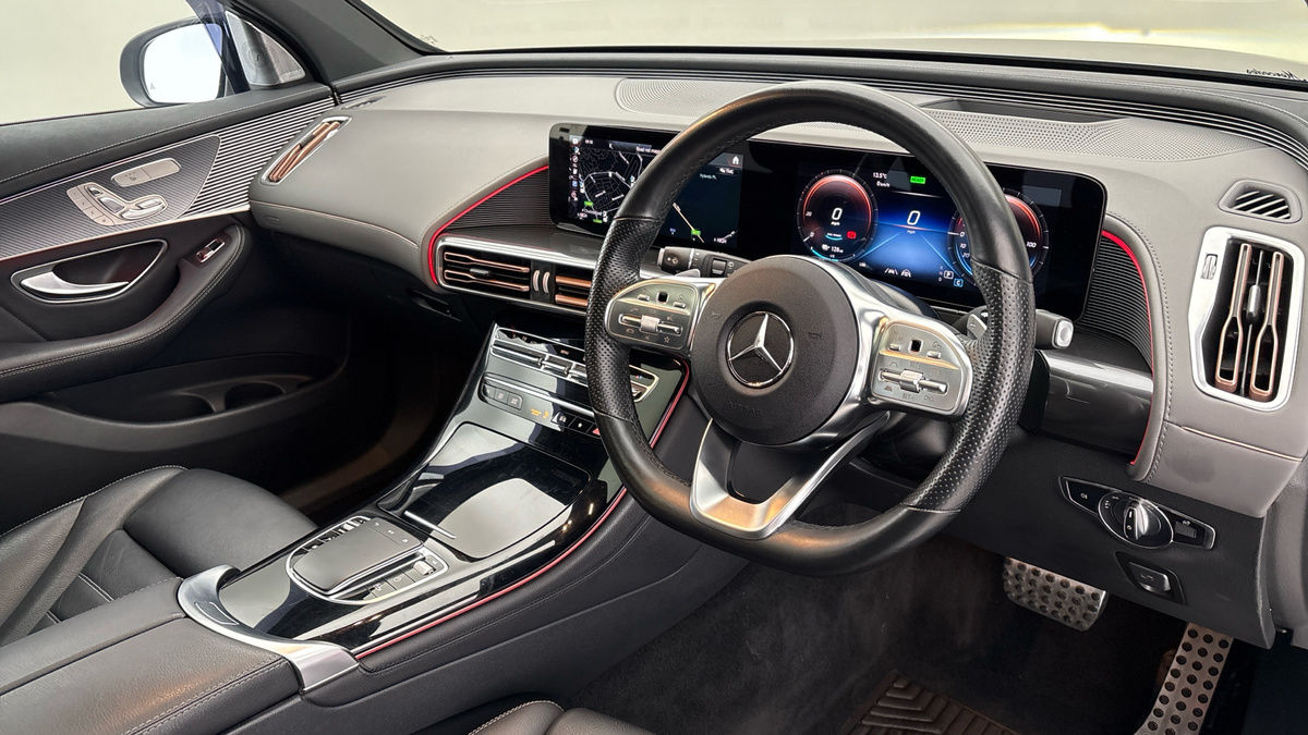 Mercedes-Benz EQC Image 5