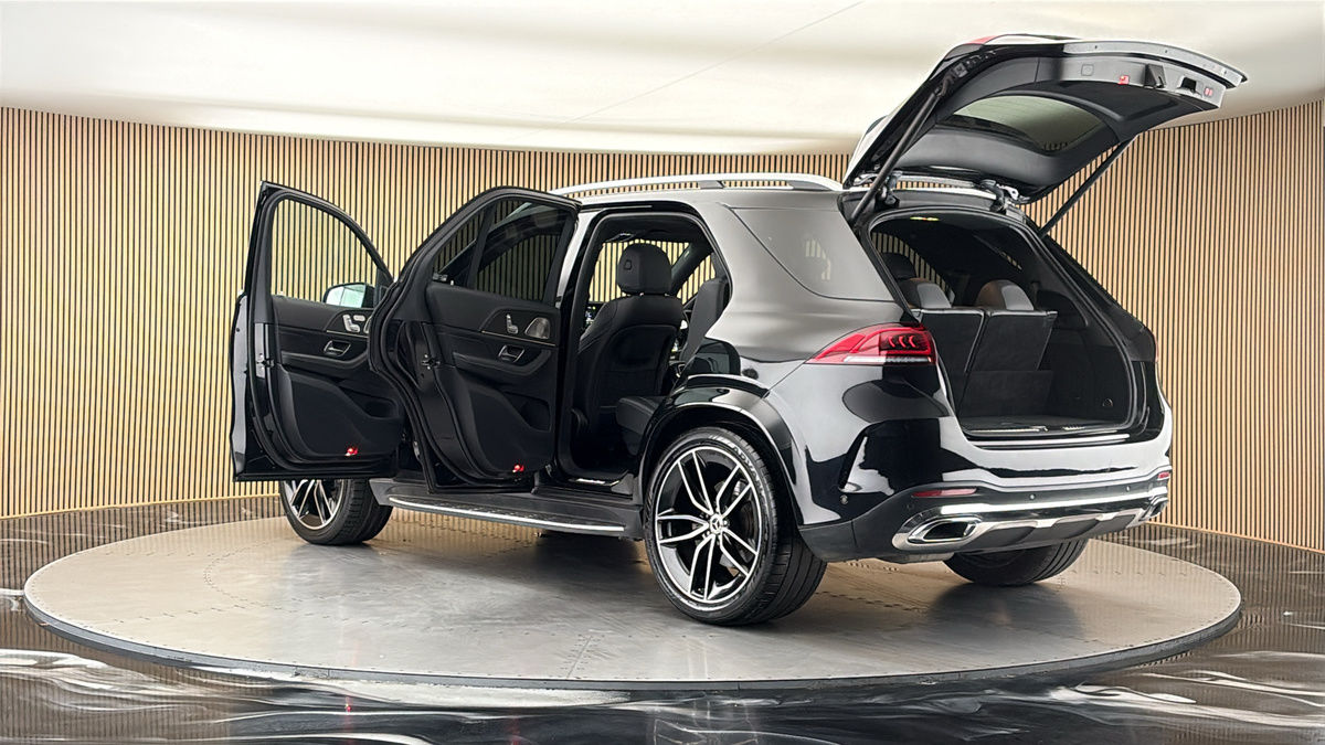 More views of Mercedes-Benz GLE