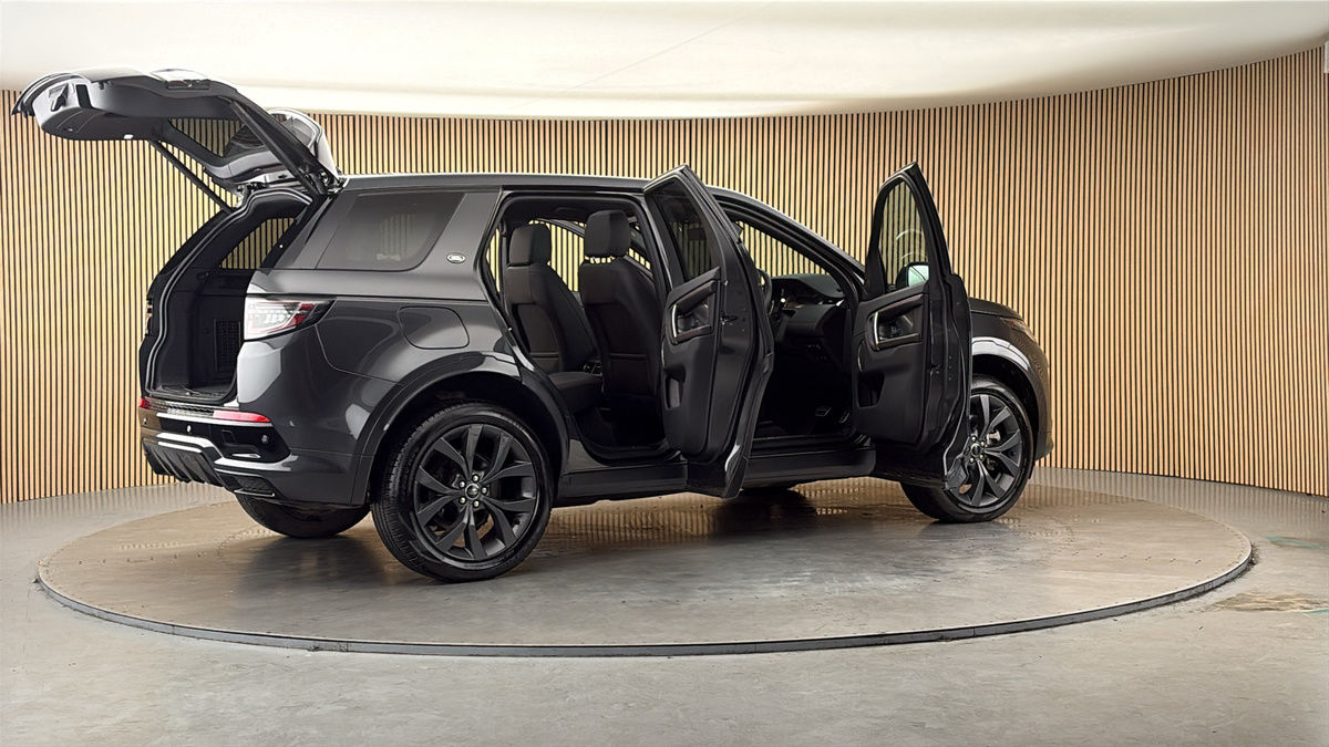 More views of Land Rover Discovery Sport