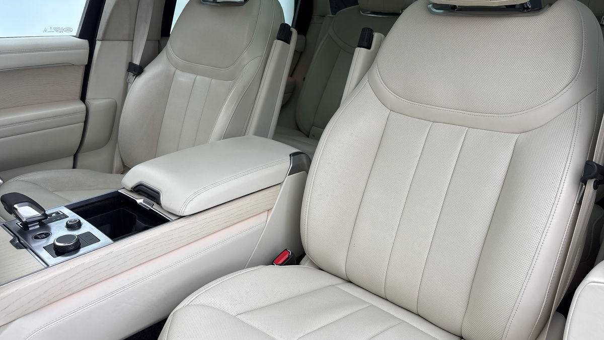 Land Rover Range Rover Image 7