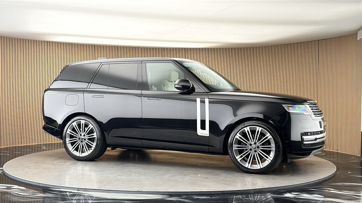 More views of Land Rover Range Rover