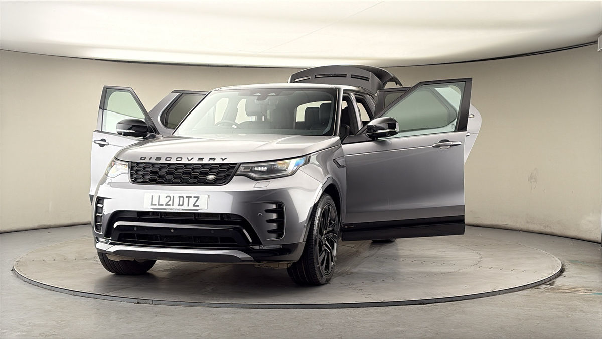 More views of Land Rover Discovery