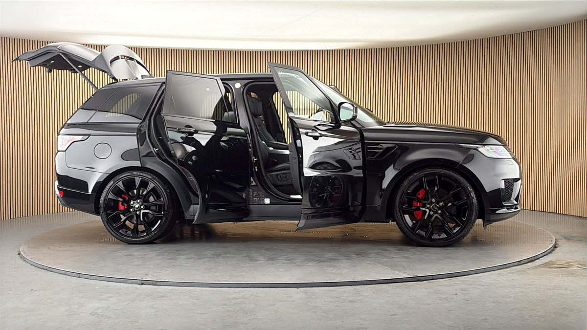 More views of Land Rover Range Rover Sport