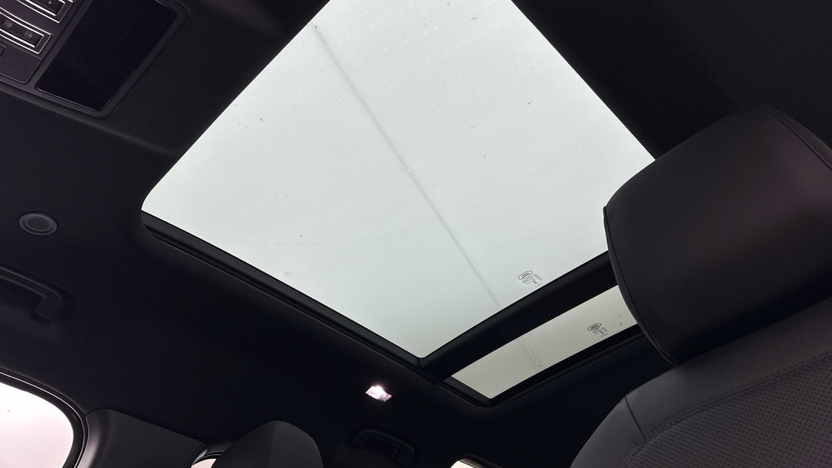 Land Rover Defender 110 Urban Image 6