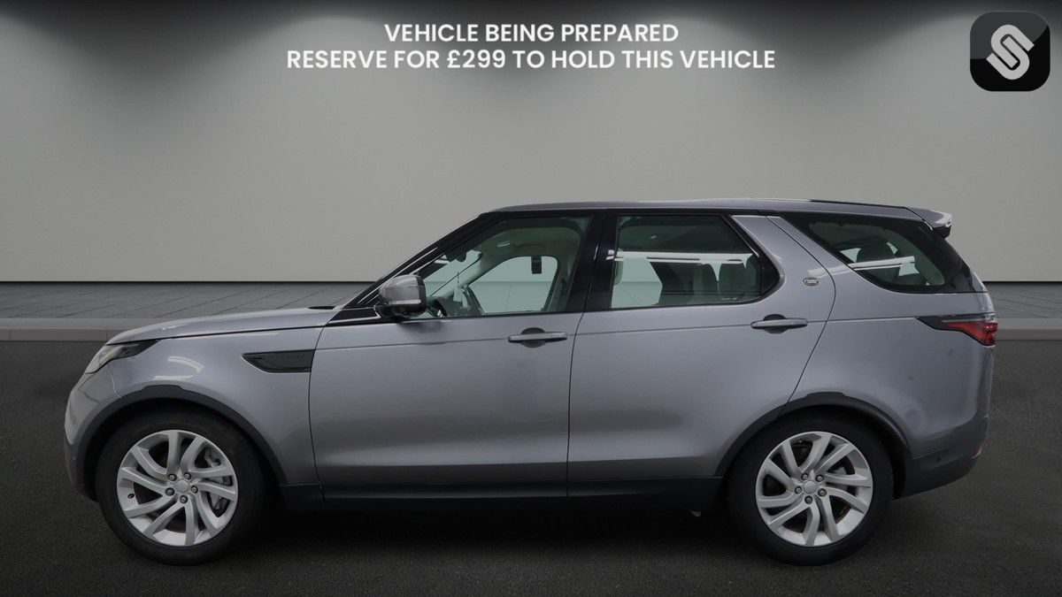 Land Rover Discovery Image 6