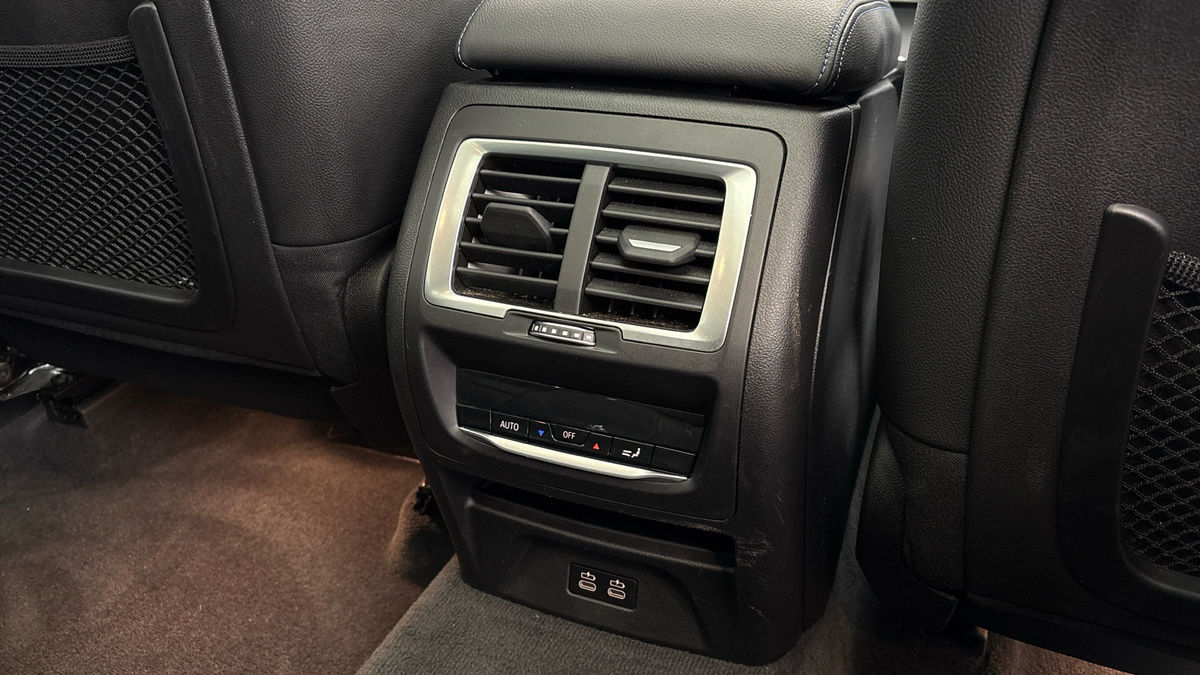 BMW iX3 Image 25