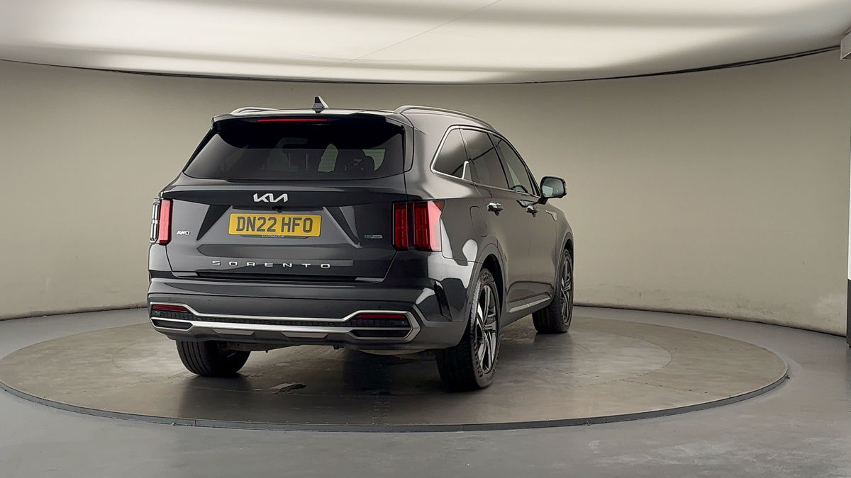 More views of Kia Sorento