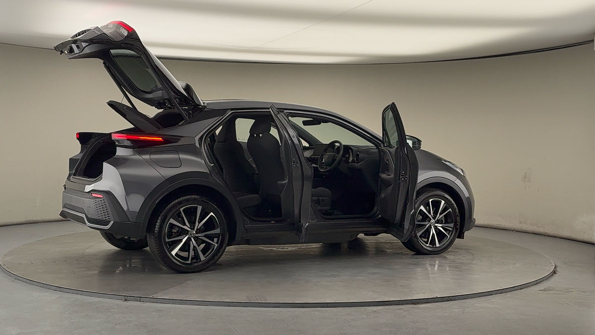 More views of Toyota C-HR