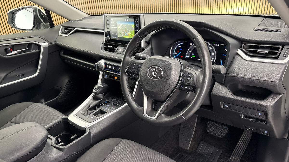 Toyota RAV4 Image 5