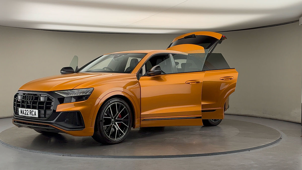 More views of Audi SQ8