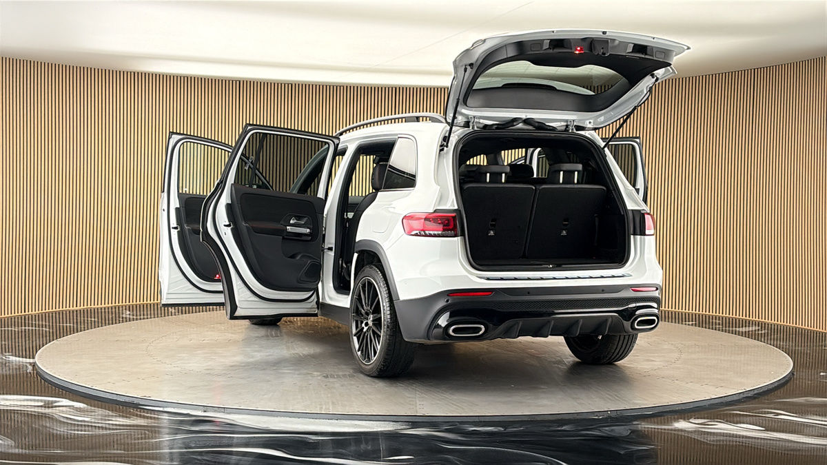 More views of Mercedes-Benz GLB