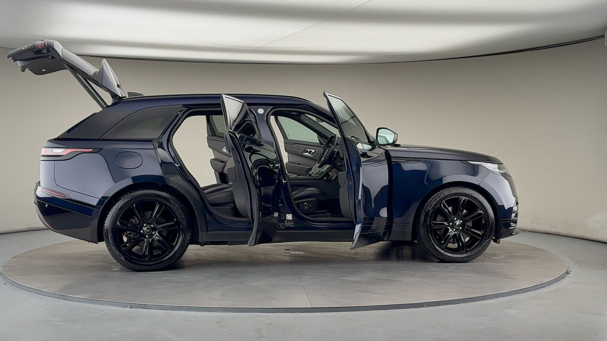 More views of Land Rover Range Rover Velar