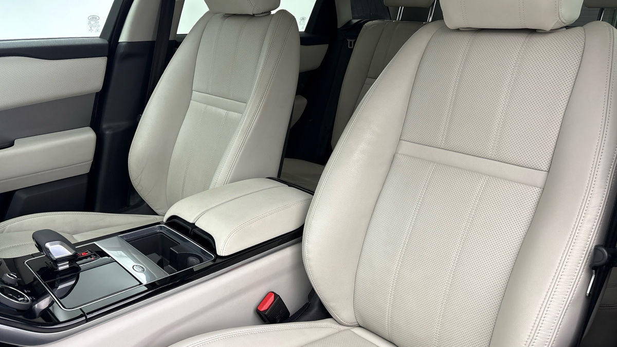 Land Rover Range Rover Velar Image 7