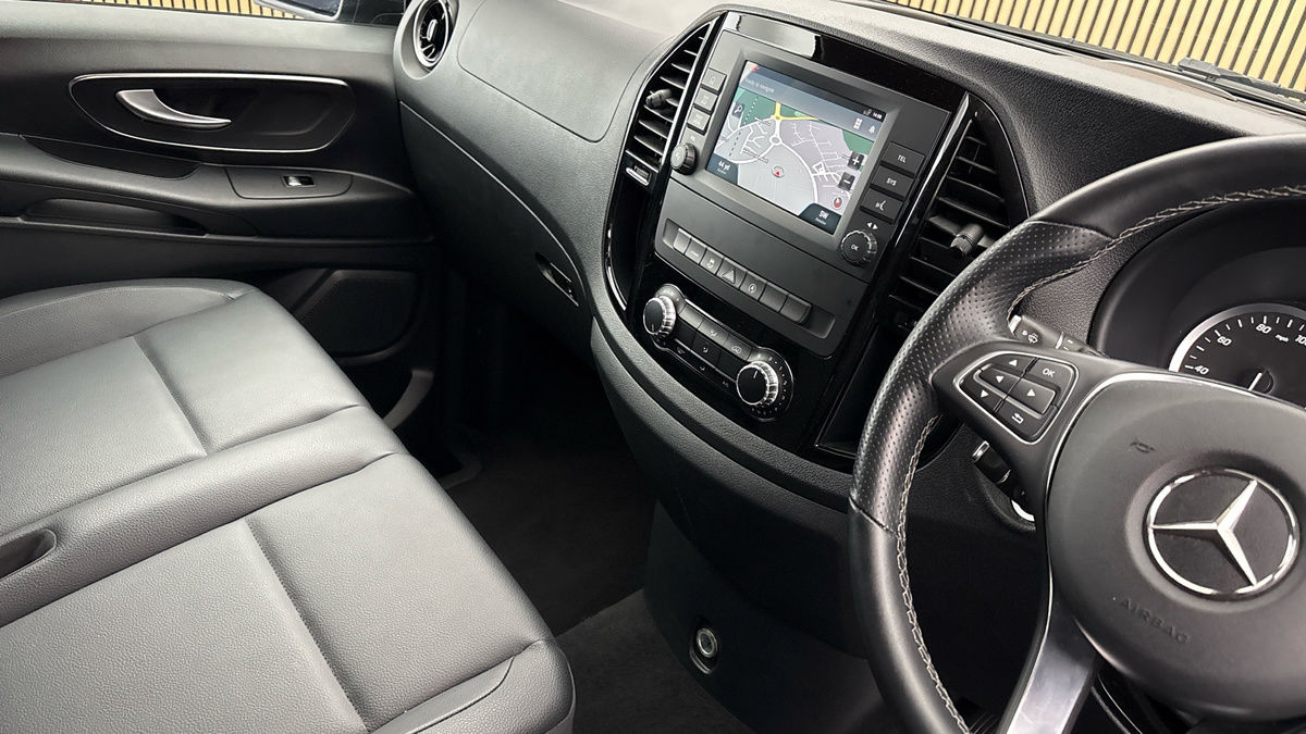 Mercedes-Benz Vito Image 18