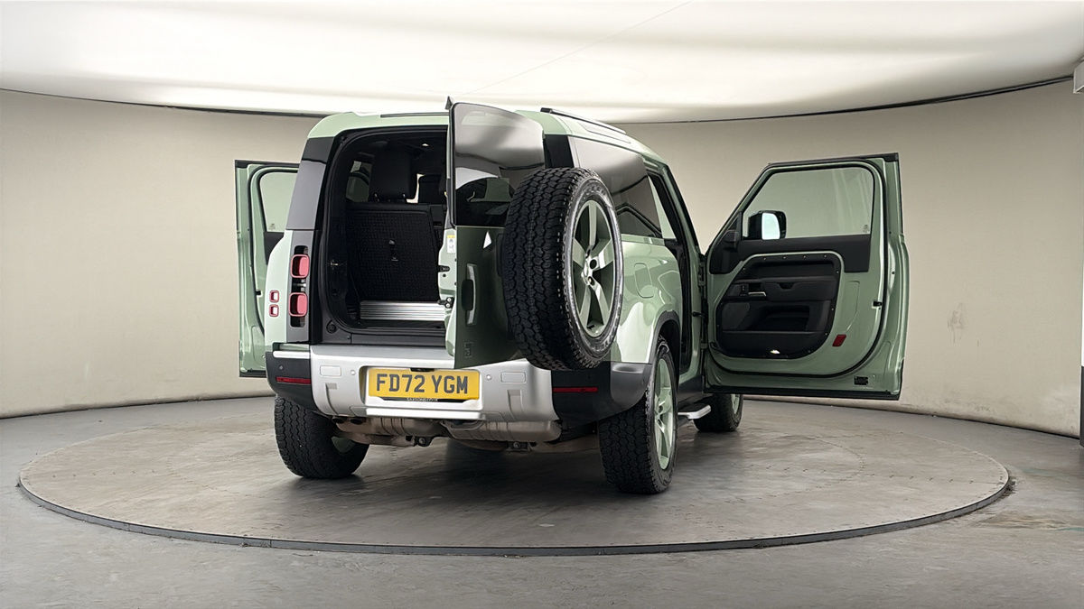 More views of Land Rover Defender 90