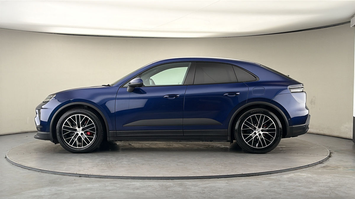 Porsche Macan Image 15