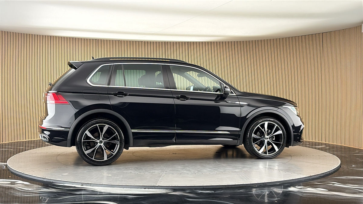 More views of Volkswagen Tiguan