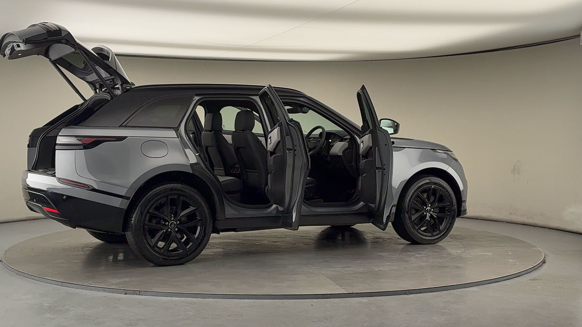 More views of Land Rover Range Rover Velar