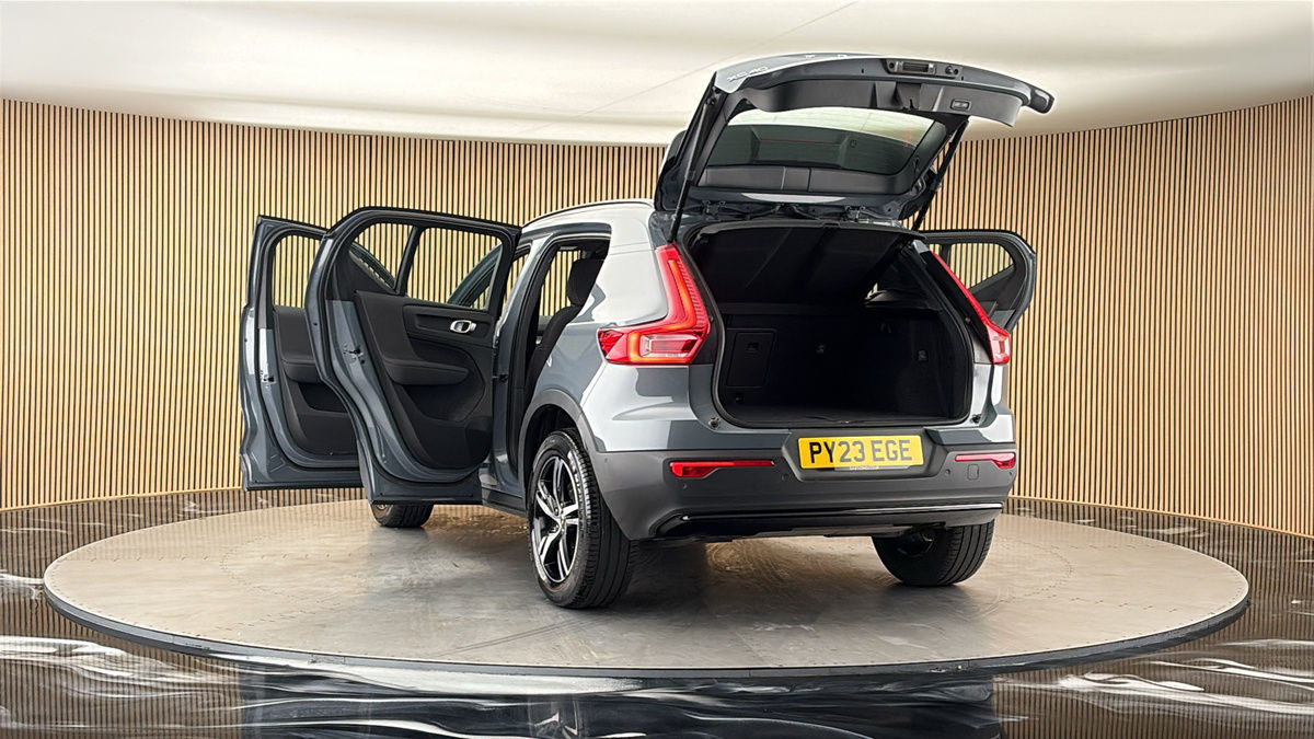More views of Volvo XC40