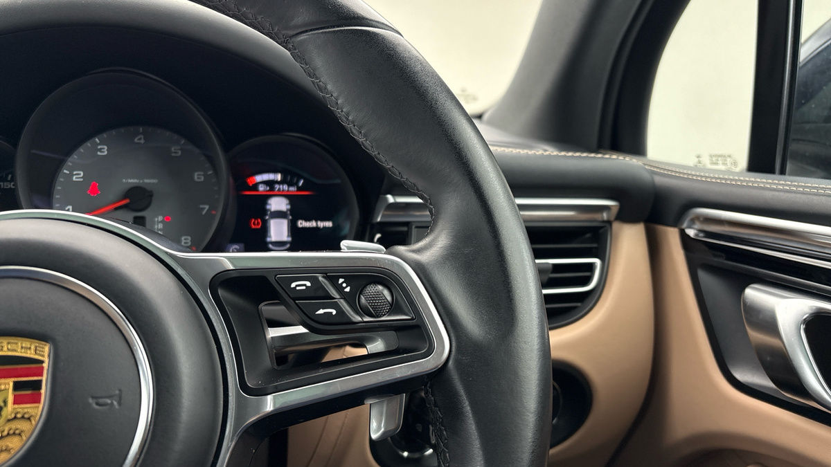Porsche Macan Image 14