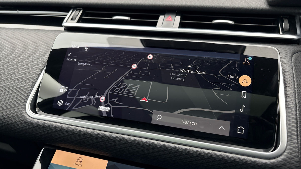 Land Rover Range Rover Velar Image 17