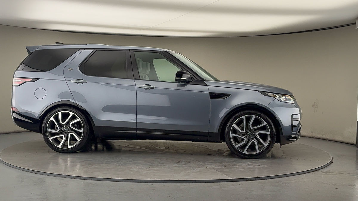 More views of Land Rover Discovery