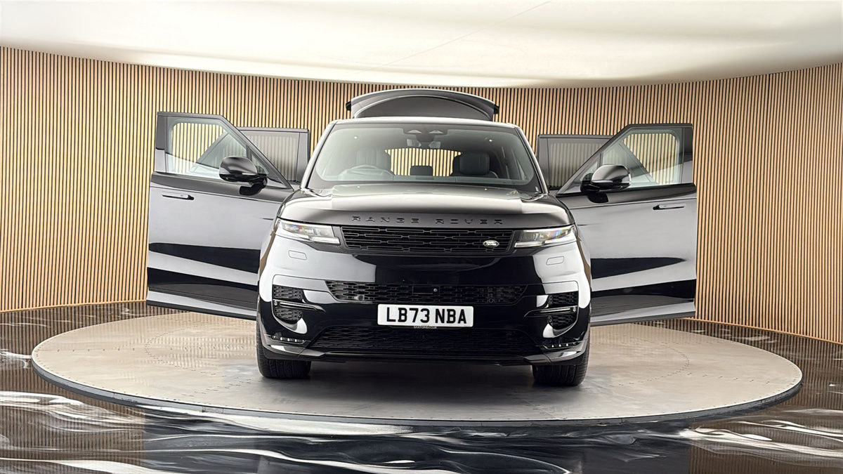 More views of Land Rover Range Rover Sport