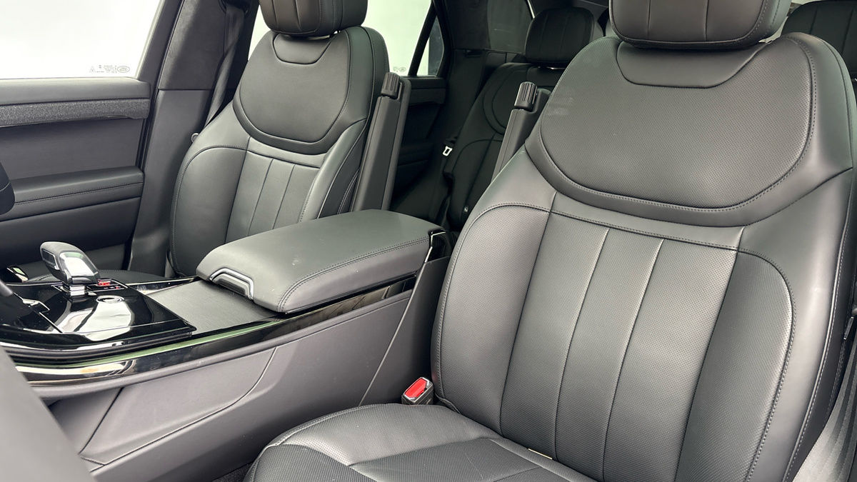 Land Rover Range Rover Sport Image 7